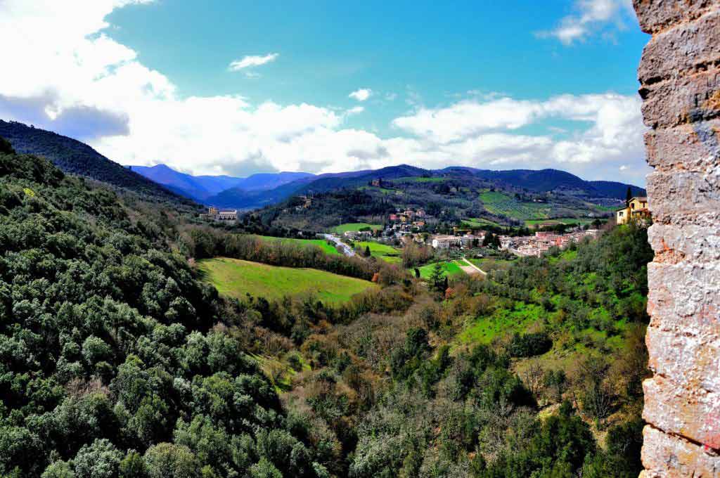 Paesaggio campagne verdi dell'Umbria